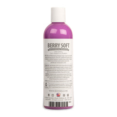 Jeffers Moisturizing Pet Shampoo, Berry Soft Scent, 17 oz - Coconut Based, Detergent Free & Soap Free, pH Balanced, with Vitamins A D E, for Dogs Cats Ferrets Rabbits, Made in the USA, Healthy Coat